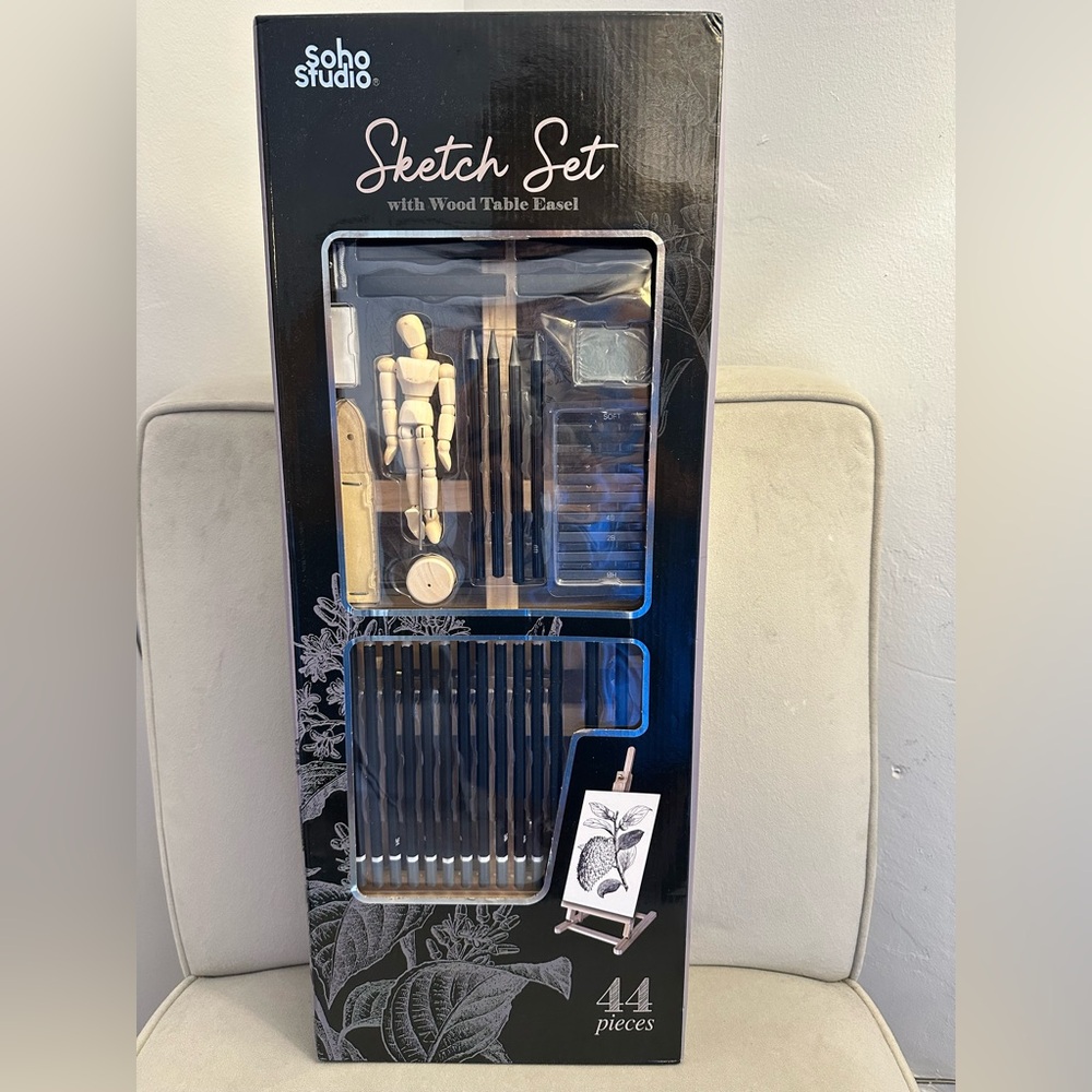 🆕SoHo Studio Sketch Set with Wood Table Easel